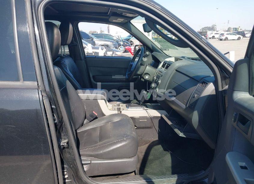 Photo 5 of 2011 Ford Escape XLT (VIN 1FMCU0DG4BKC30023)