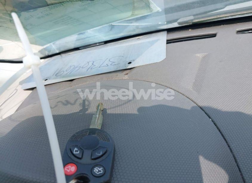 Photo 11 of 2010 Ford Escape XLT (VIN 1FMCU0DG5AKB91411)