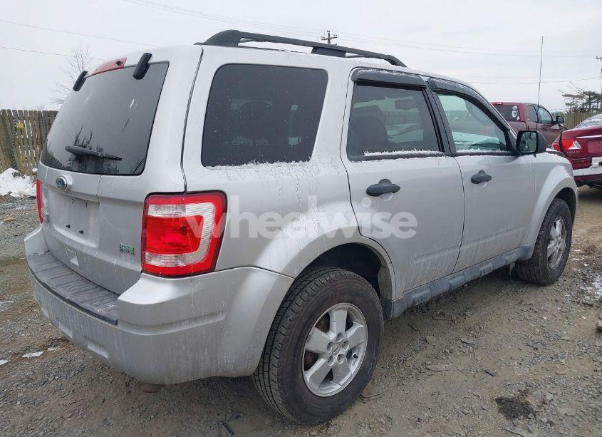 Photo 4 of 2010 Ford Escape XLT (VIN 1FMCU0DG5AKD48208)