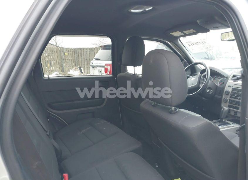 Photo 8 of 2010 Ford Escape XLT (VIN 1FMCU0DG5AKD48208)