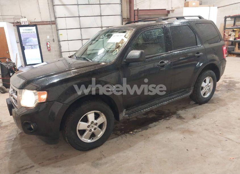Photo 2 of 2011 Ford Escape XLT (VIN 1FMCU0DG5BKA53661)