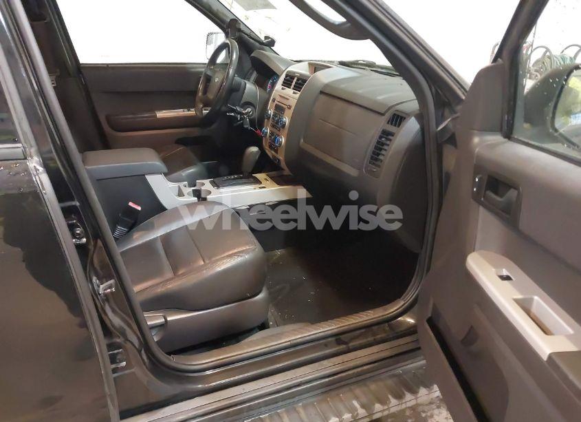 Photo 5 of 2011 Ford Escape XLT (VIN 1FMCU0DG5BKA53661)