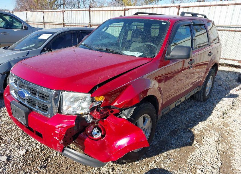 Photo 2 of 2011 Ford Escape XLT (VIN 1FMCU0DG5BKB96738)