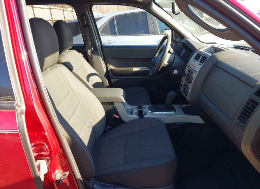 Photo 5 of 2011 Ford Escape XLT (VIN 1FMCU0DG5BKB96738)