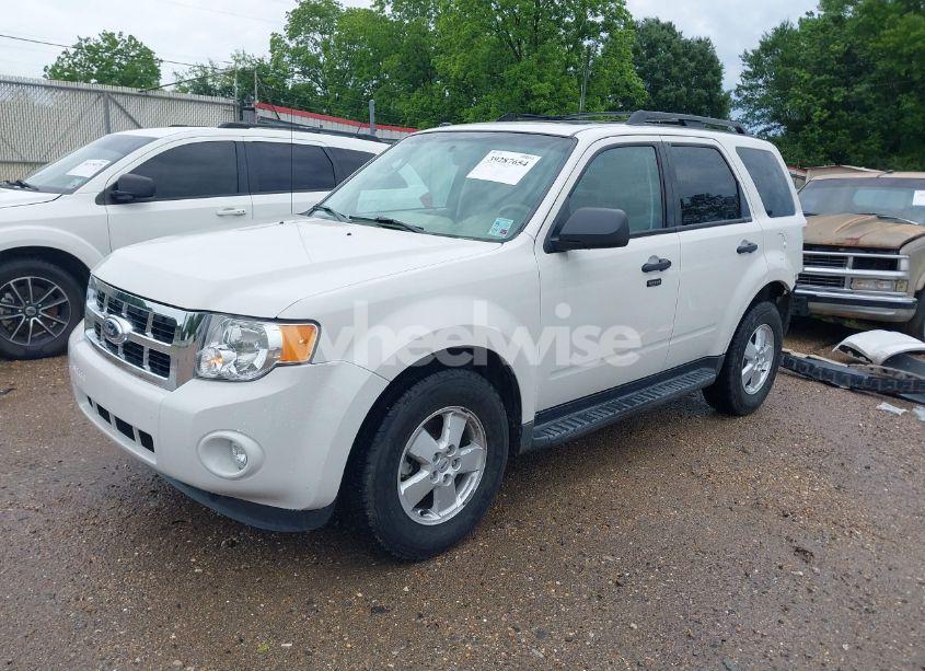 Photo 2 of 2012 Ford Escape XLT (VIN 1FMCU0DG5CKB09776)