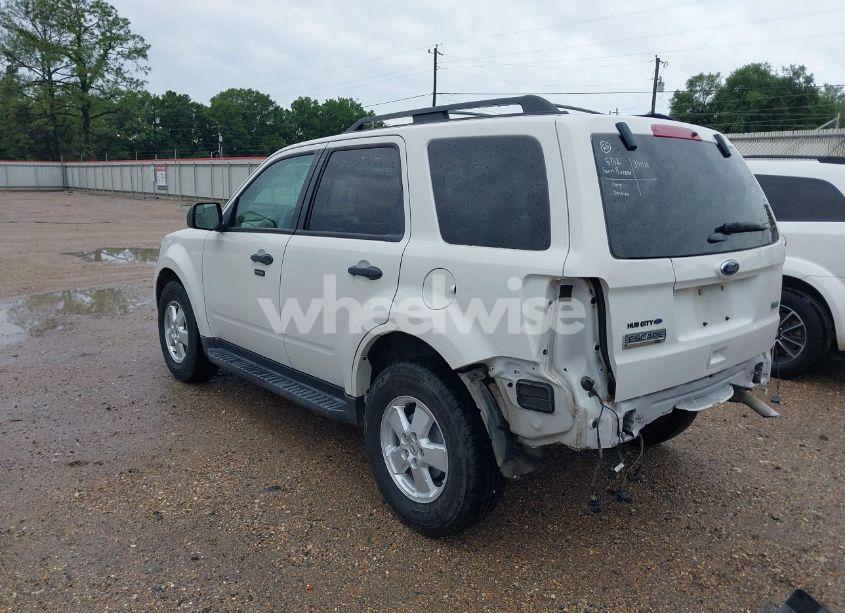 Photo 3 of 2012 Ford Escape XLT (VIN 1FMCU0DG5CKB09776)