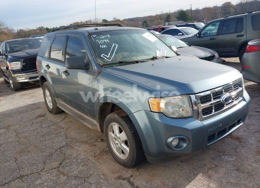 2010 Ford Escape XLT (VIN 1FMCU0DG6AKA01809) main photo