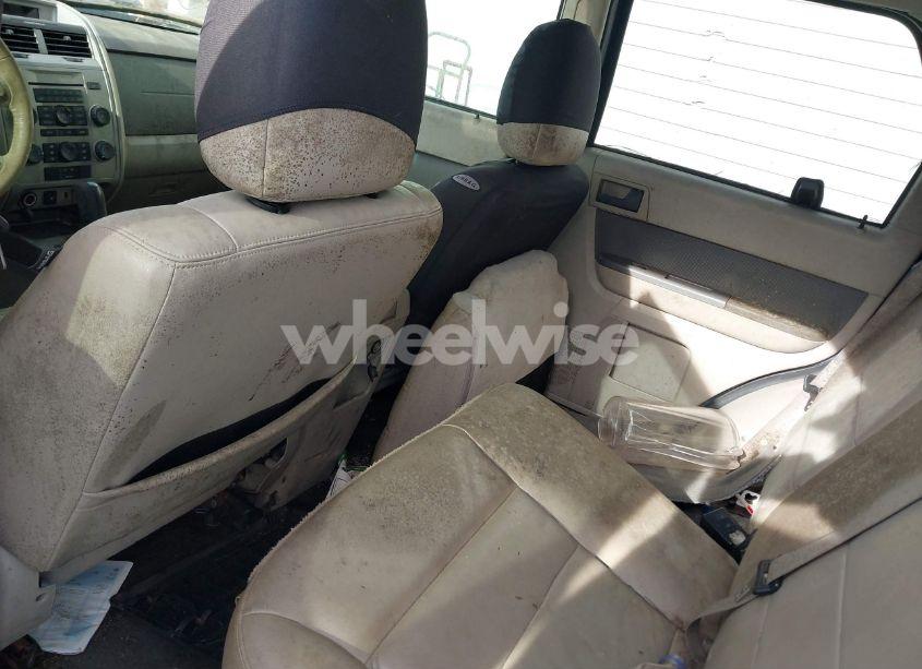 Photo 15 of 2010 Ford Escape XLT (VIN 1FMCU0DG6AKA01809)