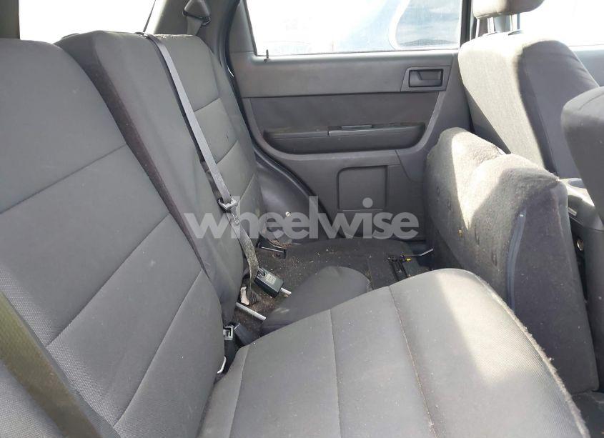 Photo 8 of 2010 Ford Escape XLT (VIN 1FMCU0DG6AKA01809)