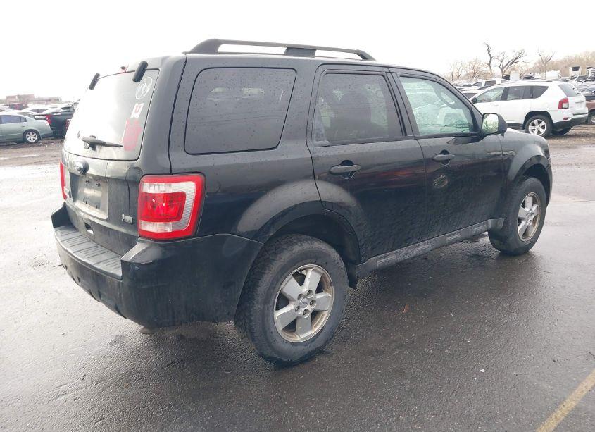 Photo 4 of 2010 Ford Escape XLT (VIN 1FMCU0DG6AKA08629)
