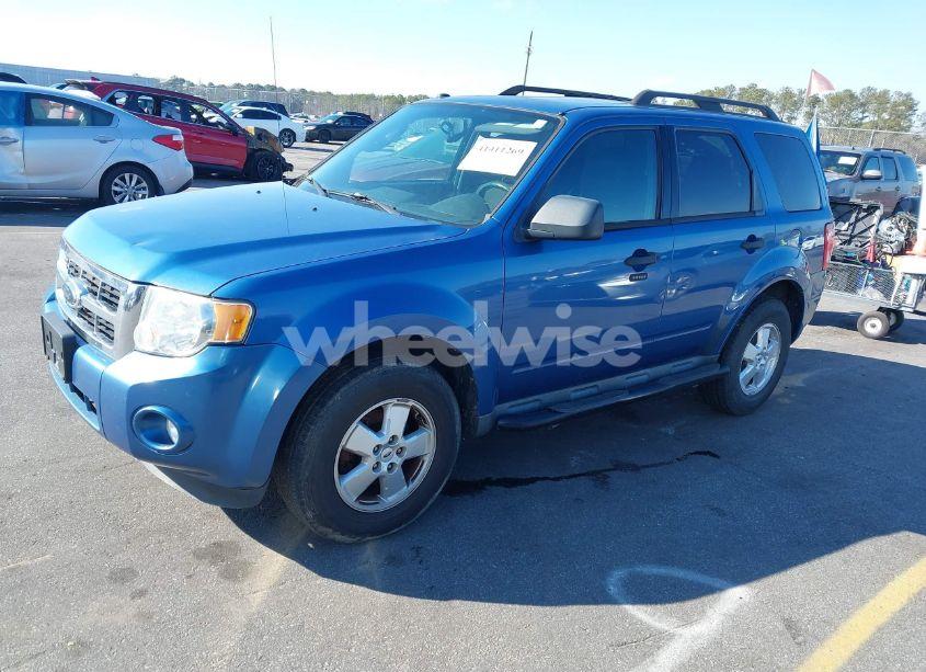 Photo 2 of 2010 Ford Escape XLT (VIN 1FMCU0DG6AKA12616)