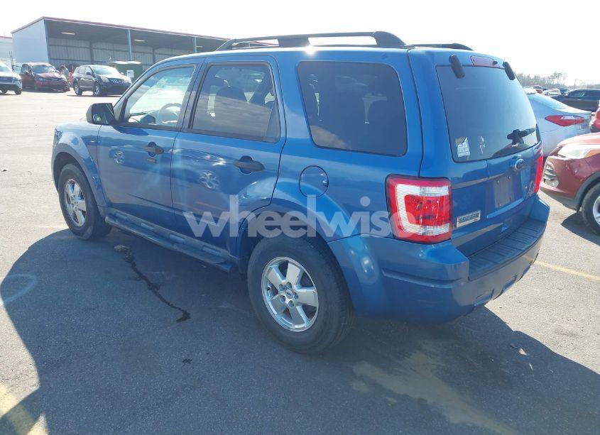 Photo 3 of 2010 Ford Escape XLT (VIN 1FMCU0DG6AKA12616)
