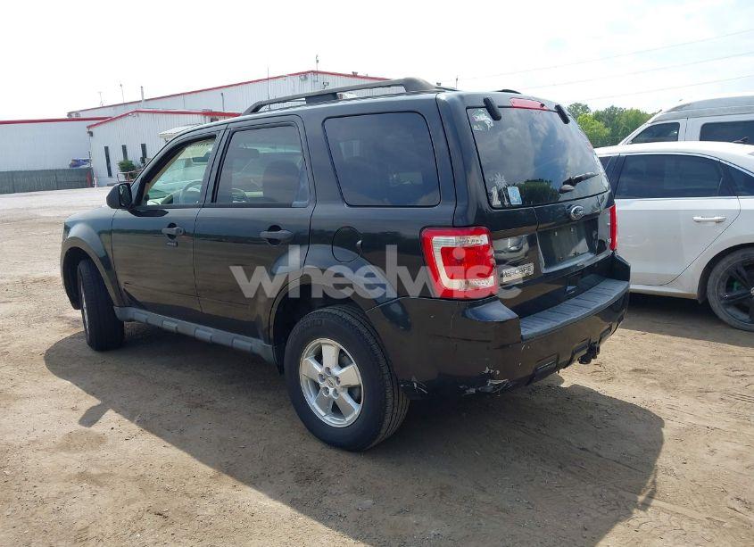 Photo 3 of 2011 Ford Escape XLT (VIN 1FMCU0DG6BKB19733)