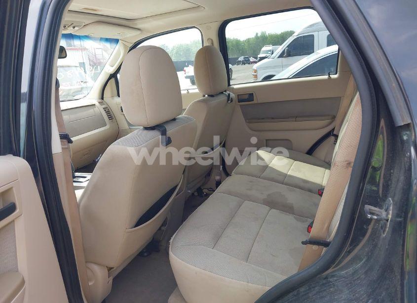 Photo 8 of 2011 Ford Escape XLT (VIN 1FMCU0DG6BKB19733)