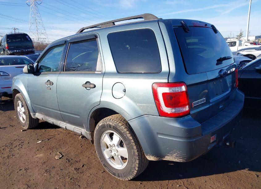 Photo 3 of 2011 Ford Escape XLT (VIN 1FMCU0DG6BKB89586)