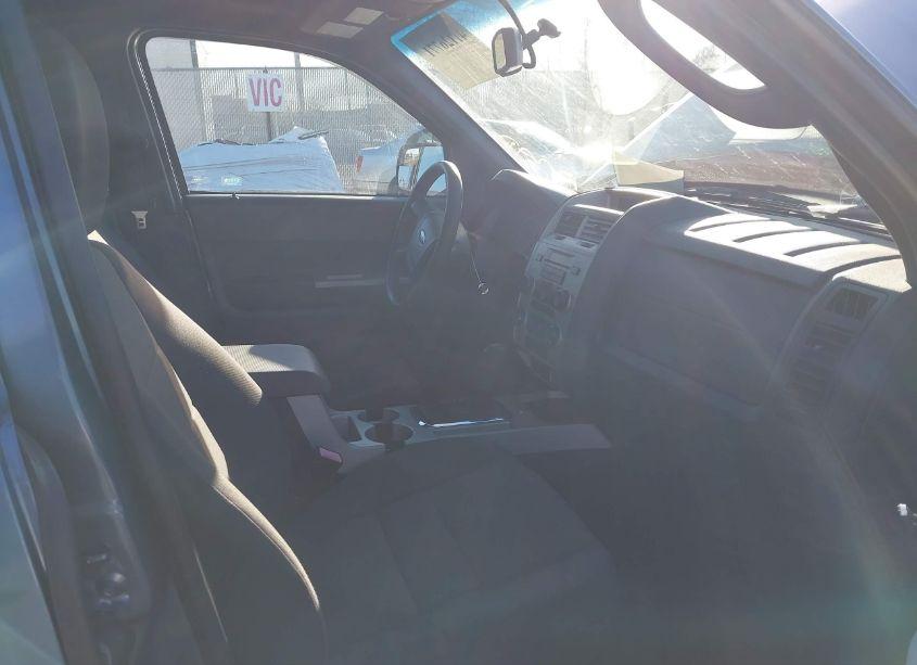 Photo 5 of 2011 Ford Escape XLT (VIN 1FMCU0DG6BKB89586)