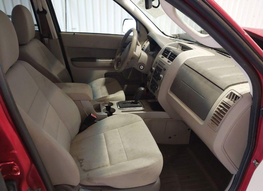 Photo 5 of 2011 Ford Escape XLT (VIN 1FMCU0DG6BKC21761)