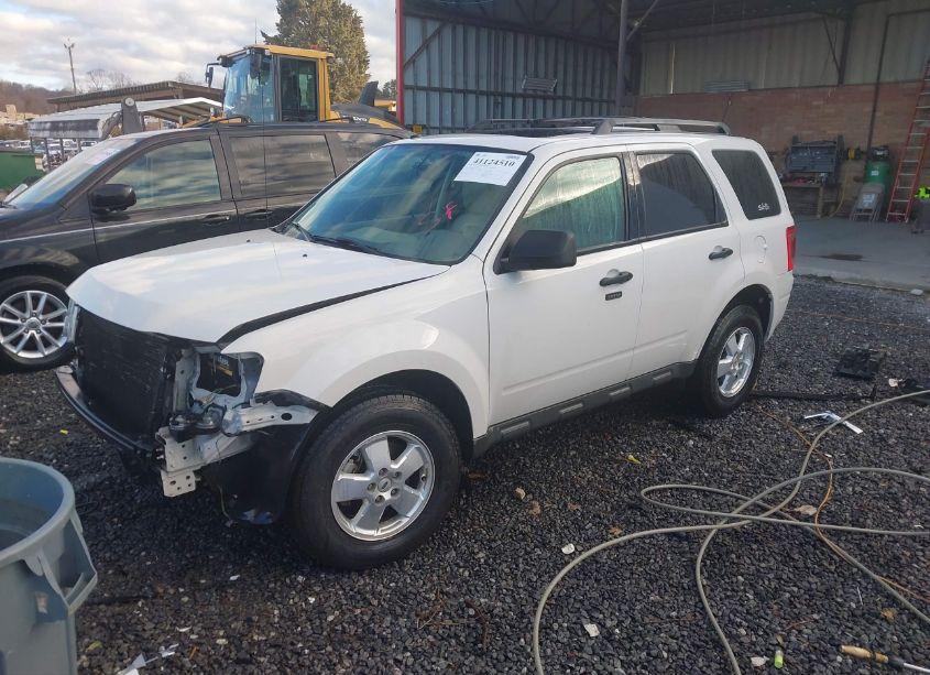 Photo 2 of 2012 Ford Escape XLT (VIN 1FMCU0DG6CKA33310)