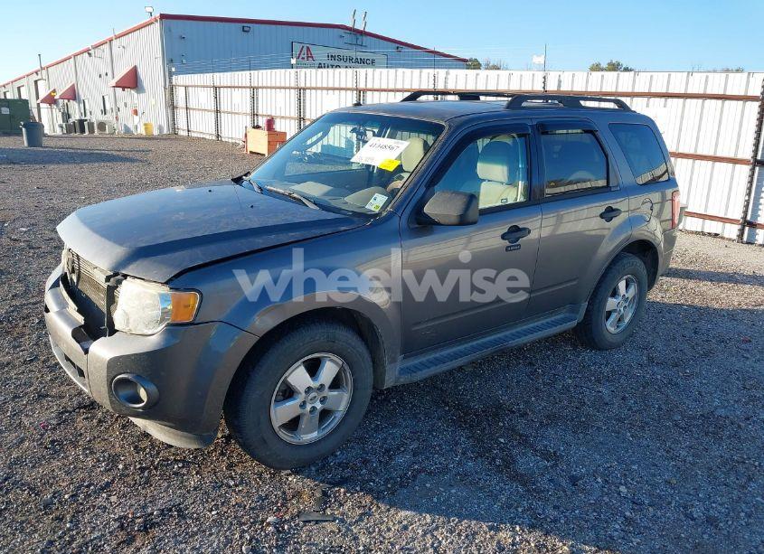 Photo 2 of 2012 Ford Escape XLT (VIN 1FMCU0DG6CKC13483)