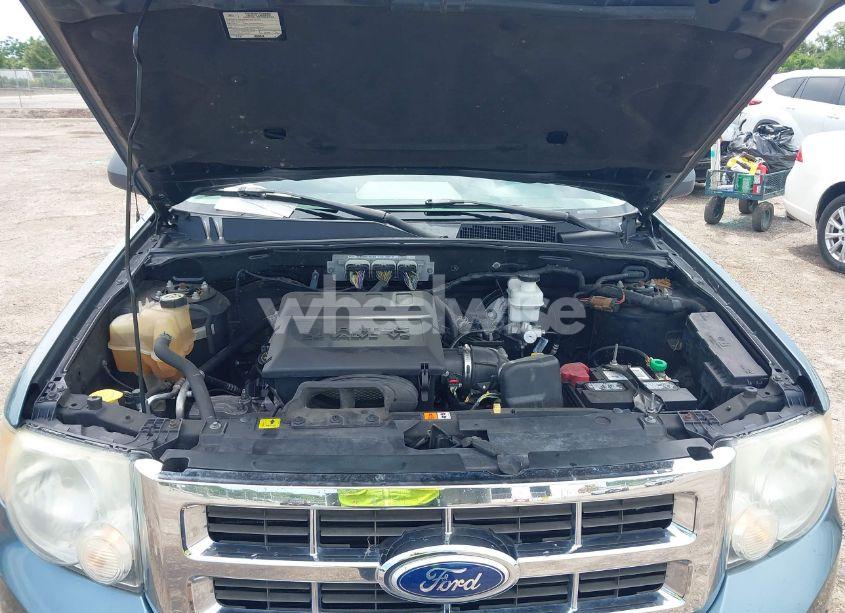 Photo 10 of 2010 Ford Escape XLT (VIN 1FMCU0DG7AKB62105)
