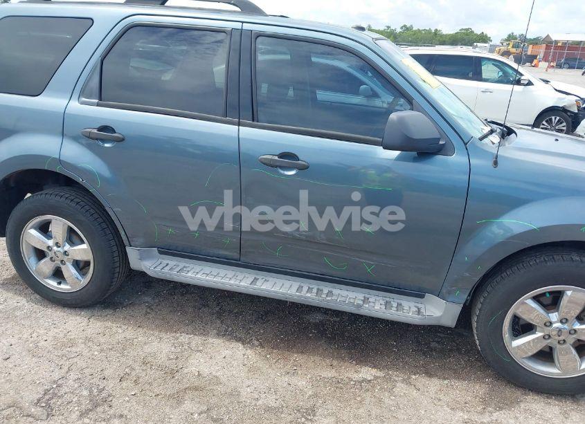 Photo 6 of 2010 Ford Escape XLT (VIN 1FMCU0DG7AKB62105)