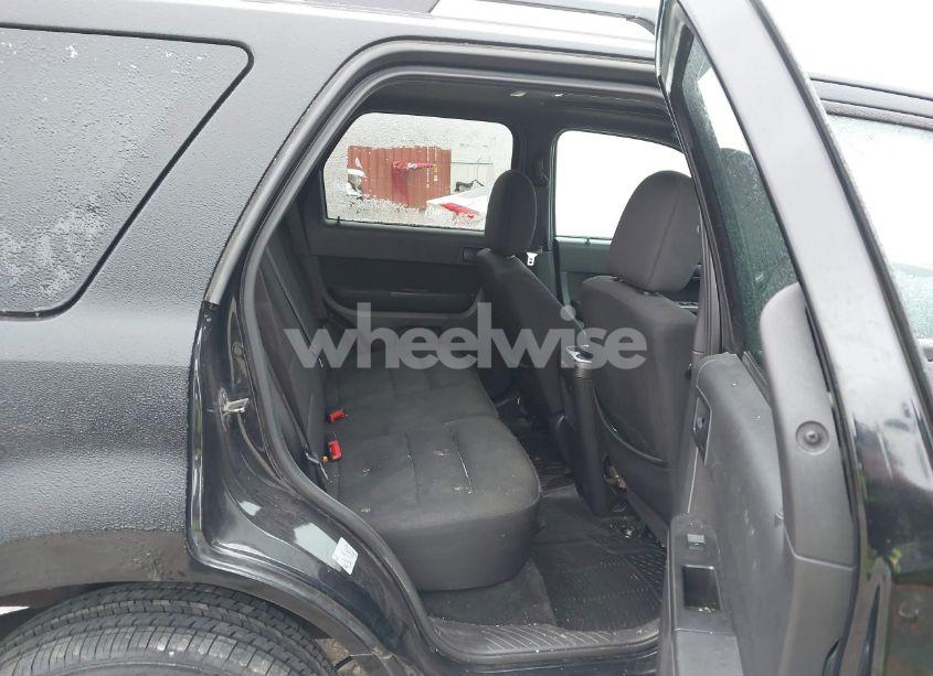 Photo 8 of 2010 Ford Escape XLT (VIN 1FMCU0DG7AKB62637)