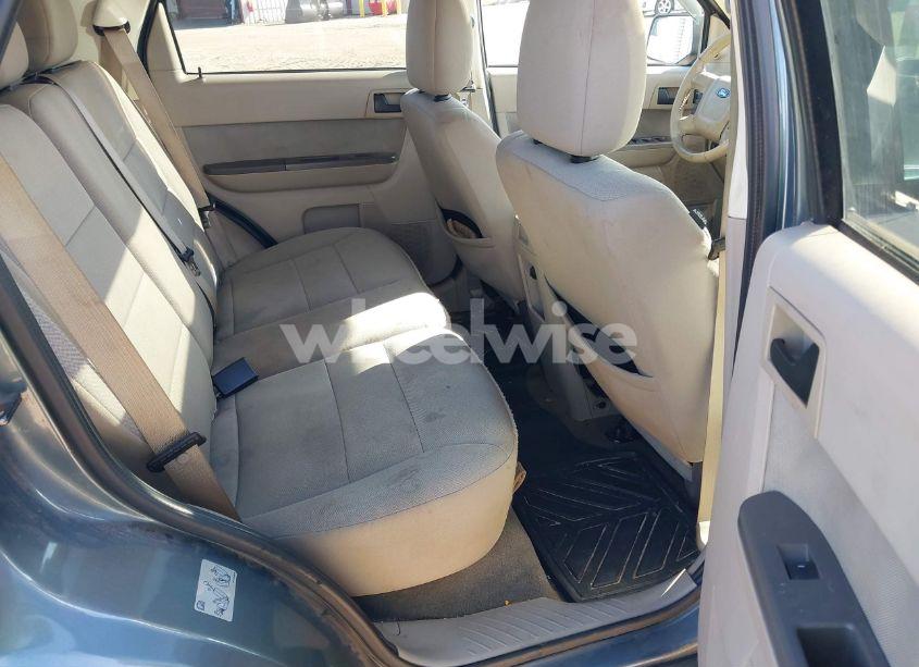 Photo 8 of 2010 Ford Escape XLT (VIN 1FMCU0DG7AKB90289)