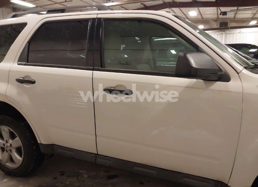 Photo 13 of 2010 Ford Escape XLT (VIN 1FMCU0DG7AKC65878)