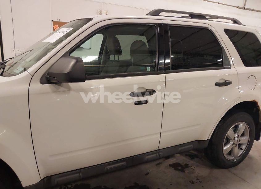 Photo 14 of 2010 Ford Escape XLT (VIN 1FMCU0DG7AKC65878)