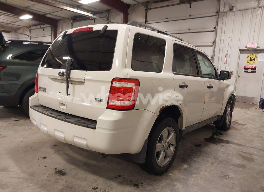 Photo 4 of 2010 Ford Escape XLT (VIN 1FMCU0DG7AKC65878)