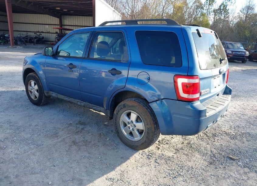 Photo 3 of 2010 Ford Escape XLT (VIN 1FMCU0DG7AKC73687)