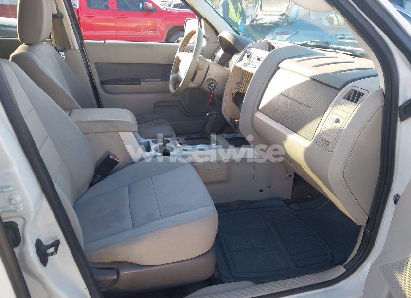 Photo 5 of 2010 Ford Escape XLT (VIN 1FMCU0DG7AKC90134)