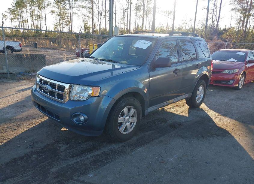 Photo 2 of 2010 Ford Escape XLT (VIN 1FMCU0DG7AKD32284)