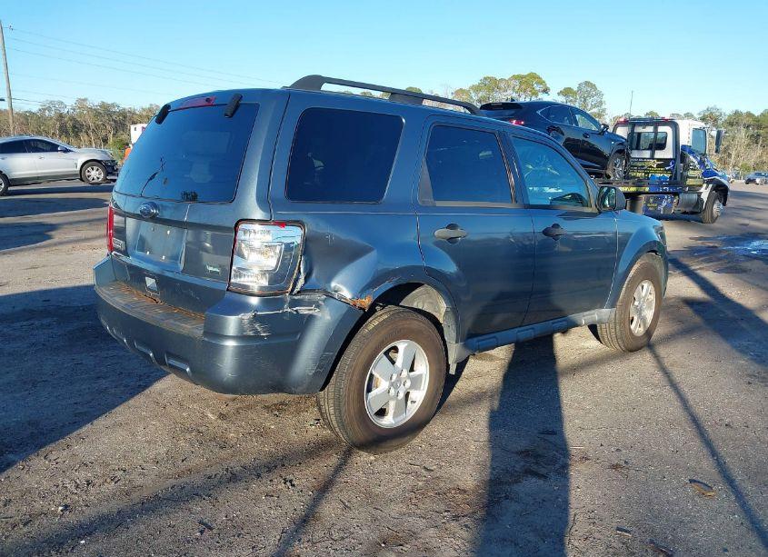 Photo 4 of 2010 Ford Escape XLT (VIN 1FMCU0DG7AKD32284)