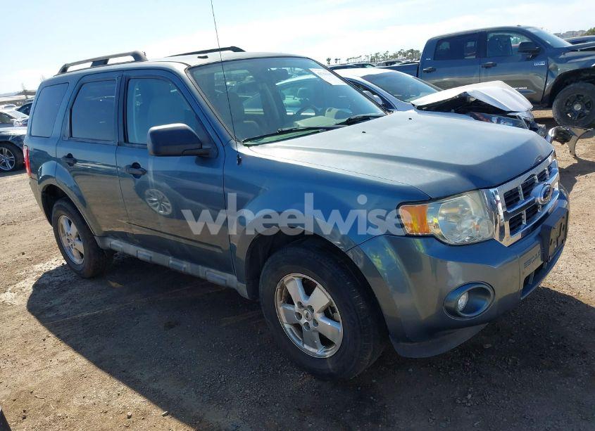 2011 Ford Escape XLT (VIN 1FMCU0DG7BKA22122) main photo