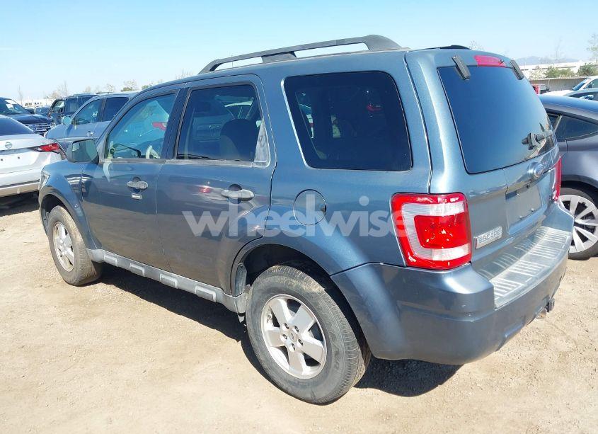 Photo 3 of 2011 Ford Escape XLT (VIN 1FMCU0DG7BKA22122)