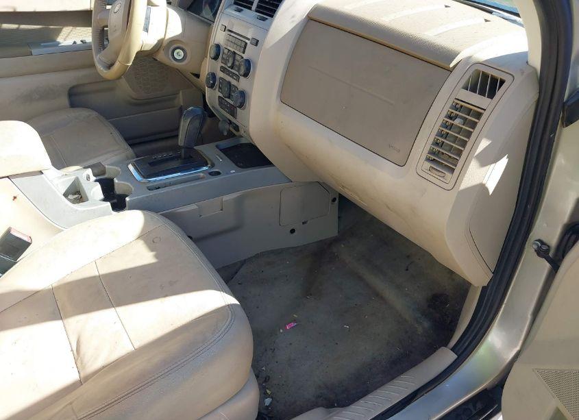 Photo 5 of 2011 Ford Escape XLT (VIN 1FMCU0DG7BKB59254)