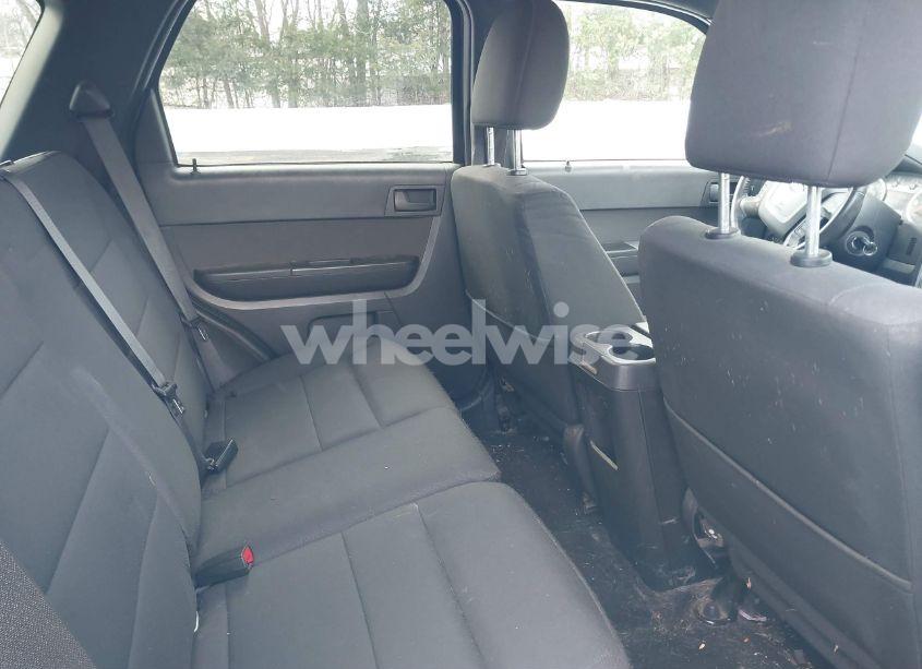 Photo 8 of 2011 Ford Escape XLT (VIN 1FMCU0DG7BKB94389)