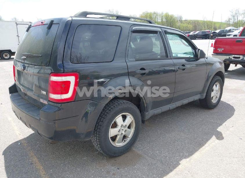 Photo 4 of 2011 Ford Escape XLT AUTOMATIC (VIN 1FMCU0DG7BKC27164)