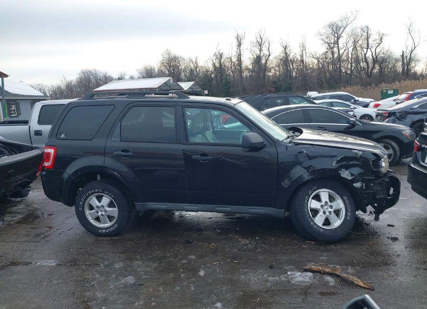 Photo 13 of 2011 Ford Escape XLT (VIN 1FMCU0DG7BKC27553)