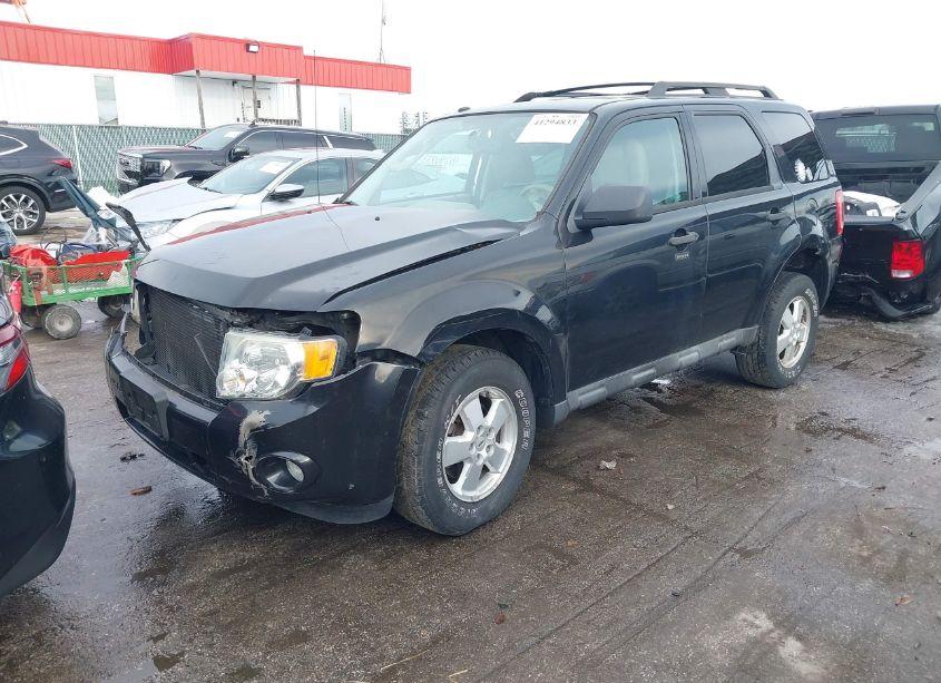 Photo 2 of 2011 Ford Escape XLT (VIN 1FMCU0DG7BKC27553)
