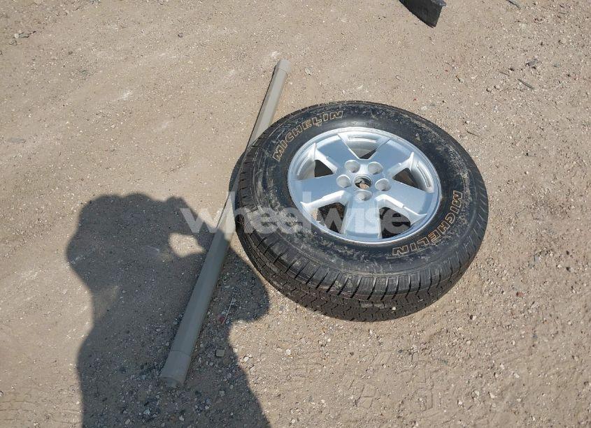 Photo 12 of 2012 Ford Escape XLT (VIN 1FMCU0DG7CKA57518)