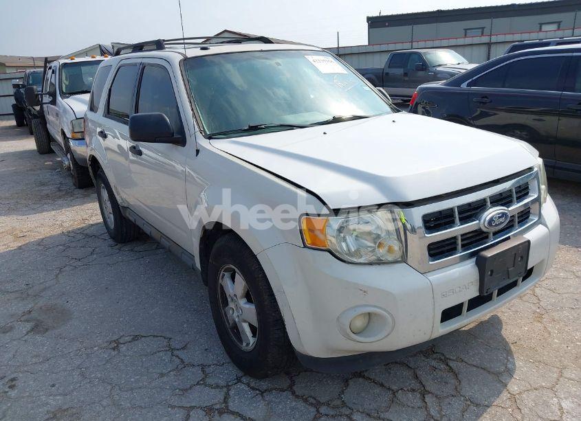 2012 Ford Escape XLT (VIN 1FMCU0DG7CKA93905) main photo