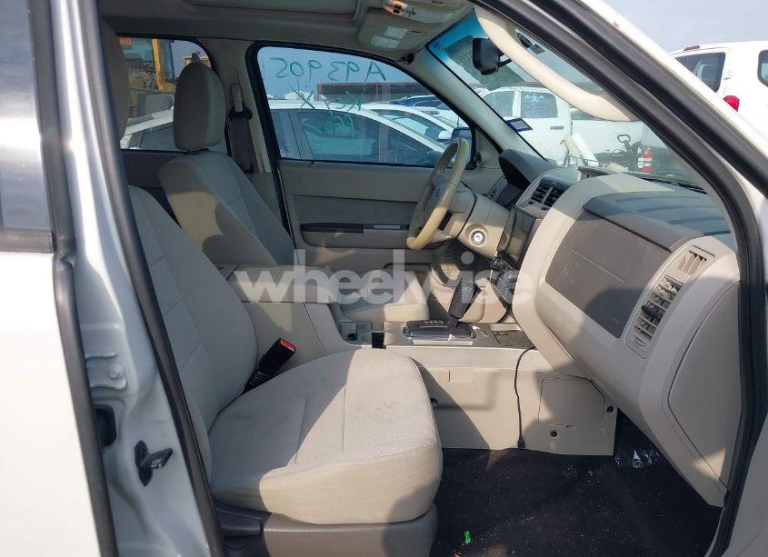 Photo 5 of 2012 Ford Escape XLT (VIN 1FMCU0DG7CKA93905)