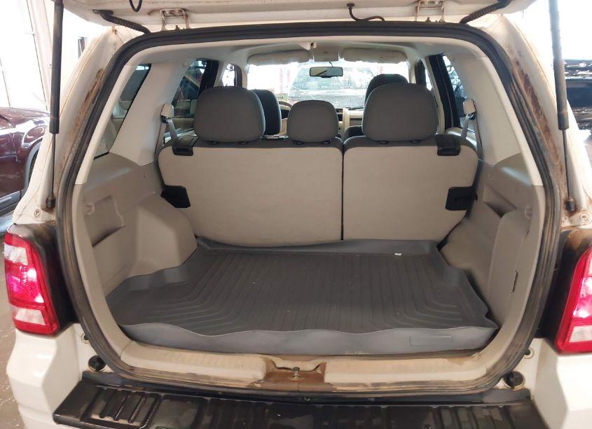 Photo 17 of 2010 Ford Escape XLT (VIN 1FMCU0DG8AKA08552)