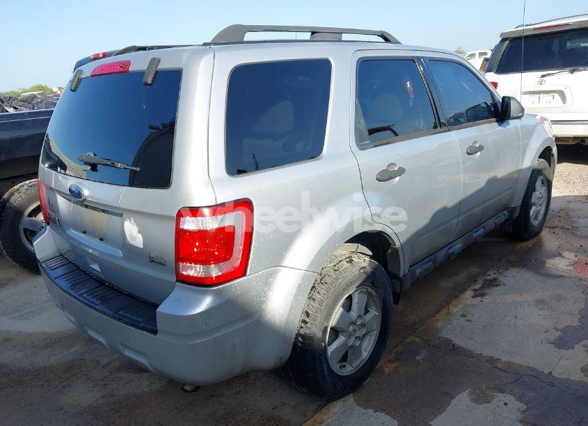 Photo 4 of 2010 Ford Escape XLT (VIN 1FMCU0DG8AKB62422)