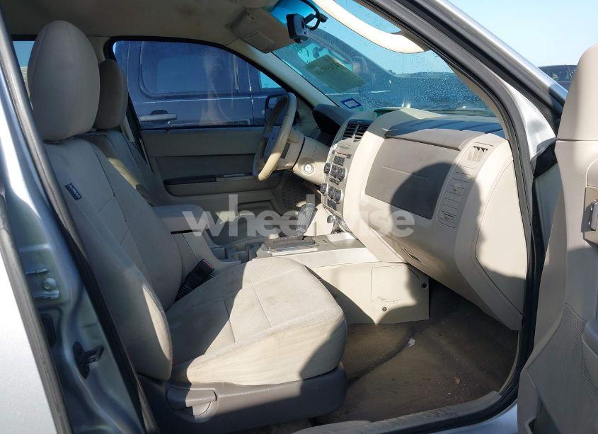 Photo 5 of 2010 Ford Escape XLT (VIN 1FMCU0DG8AKB62422)