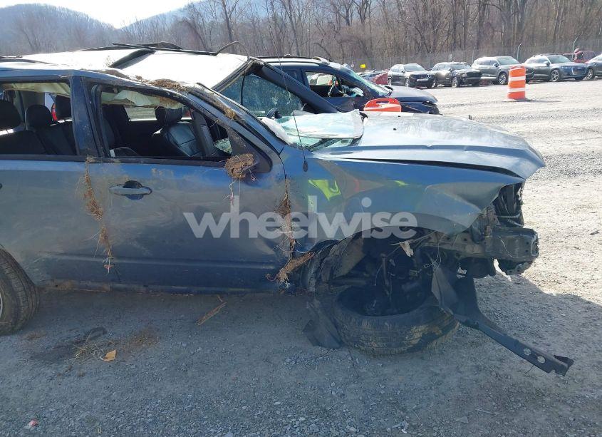 Photo 11 of 2011 Ford Escape XLT (VIN 1FMCU0DG8BKA13591)