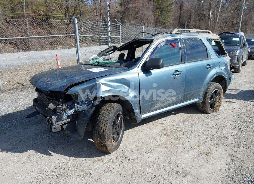 Photo 2 of 2011 Ford Escape XLT (VIN 1FMCU0DG8BKA13591)