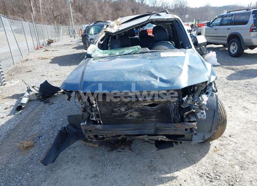 Photo 6 of 2011 Ford Escape XLT (VIN 1FMCU0DG8BKA13591)